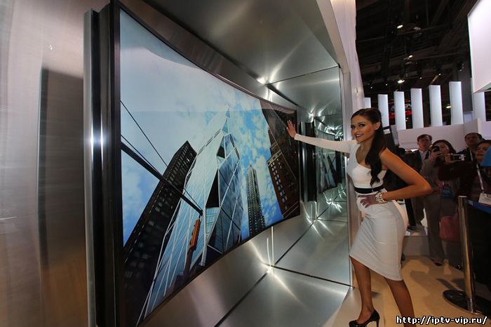 Телевизор Samsung с гибким экраном